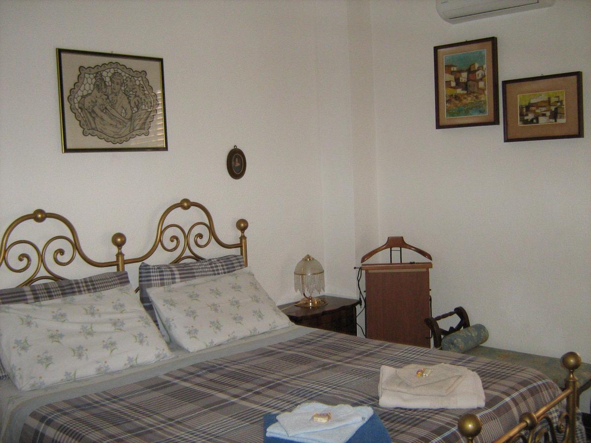 B&B Casa Mira Cagliari Esterno foto